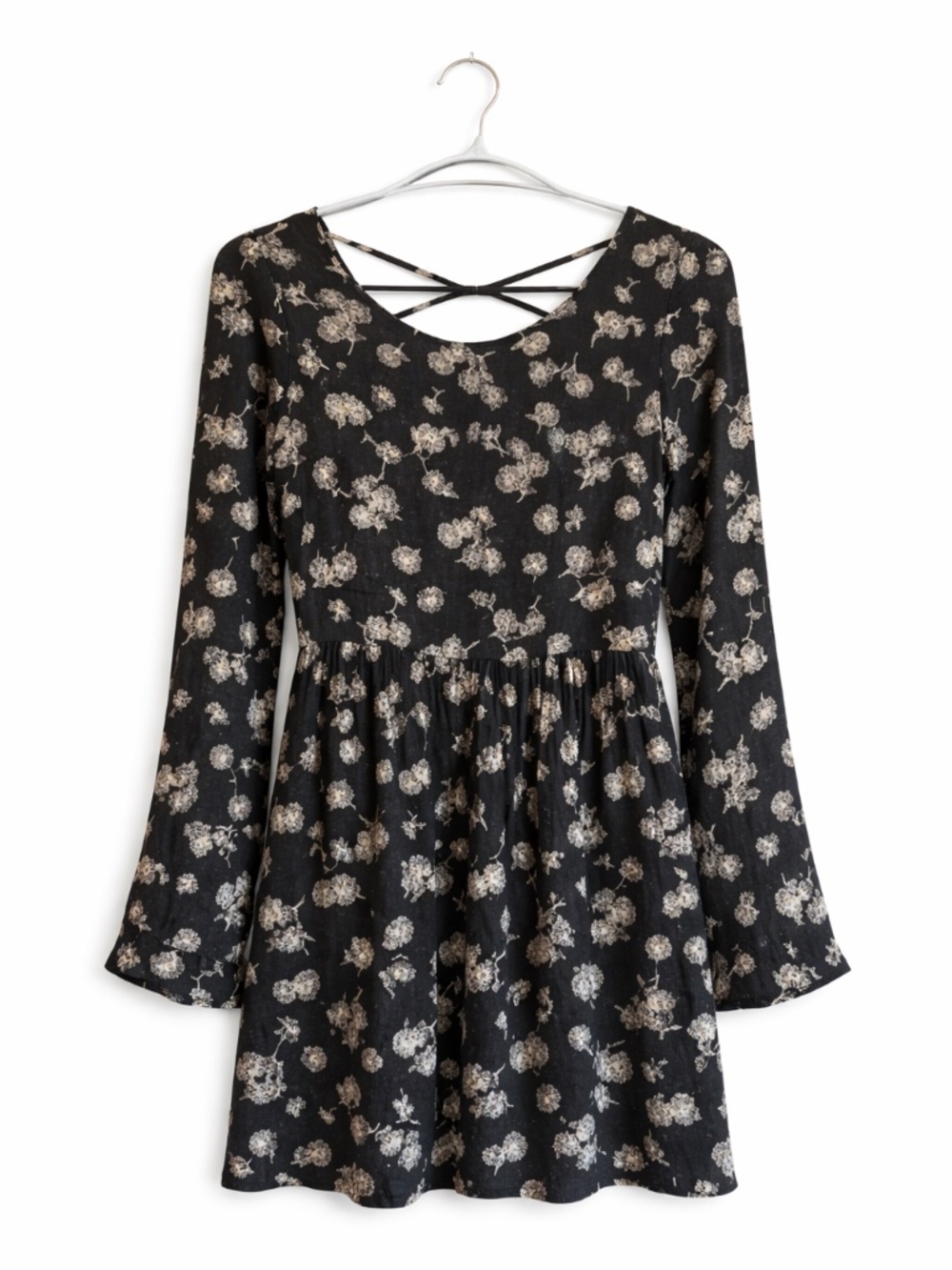 Forever 21 Black Babydoll Mini Dress White Floral Pattern – Size XS GUC